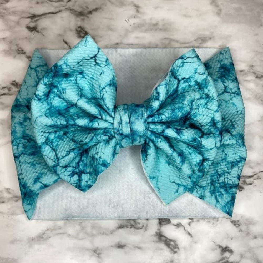 Turquoise Stone Wrap from The Bratty Martian